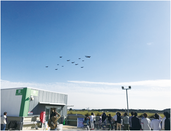 岐阜基地航空祭2016（各務原店の店舗屋上を開放）