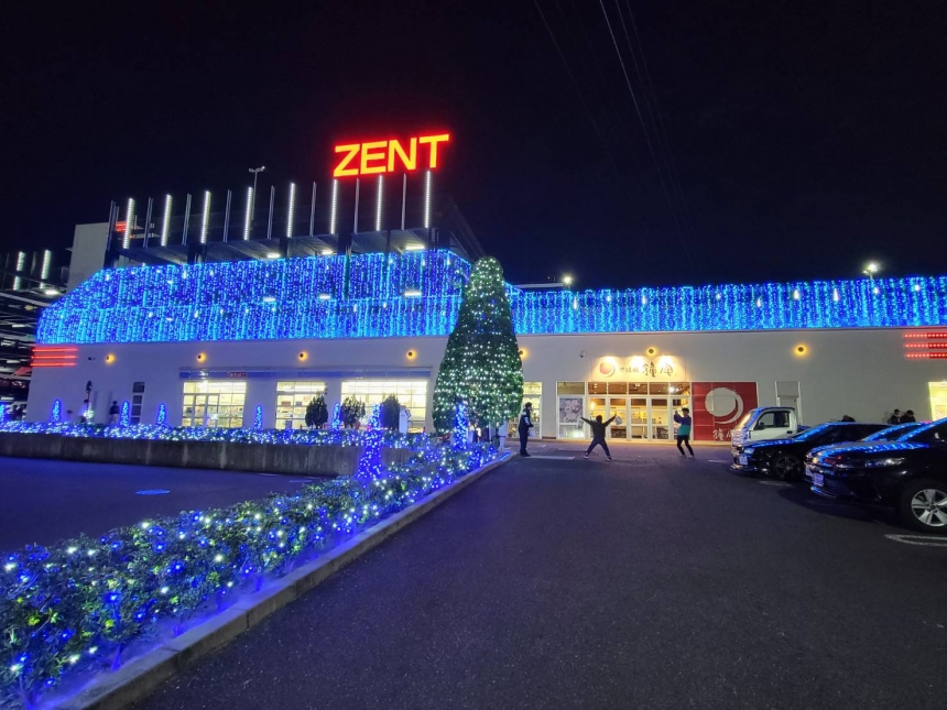 岡崎インター店　ウィンターイルミネーション点灯